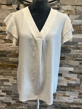 B Women's Cream V-Neck Ruffle Sleeve Blouse
